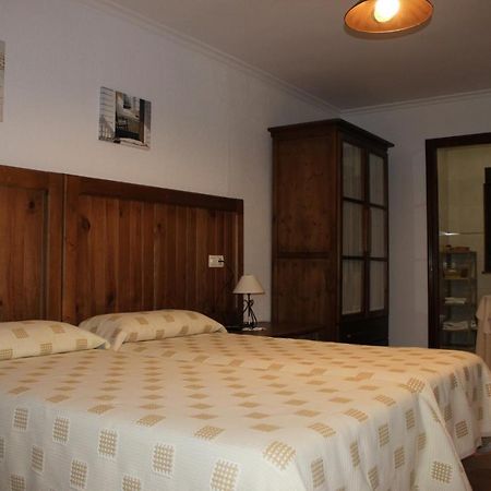 Hostal Monte Rio Hotel Trescares Ngoại thất bức ảnh