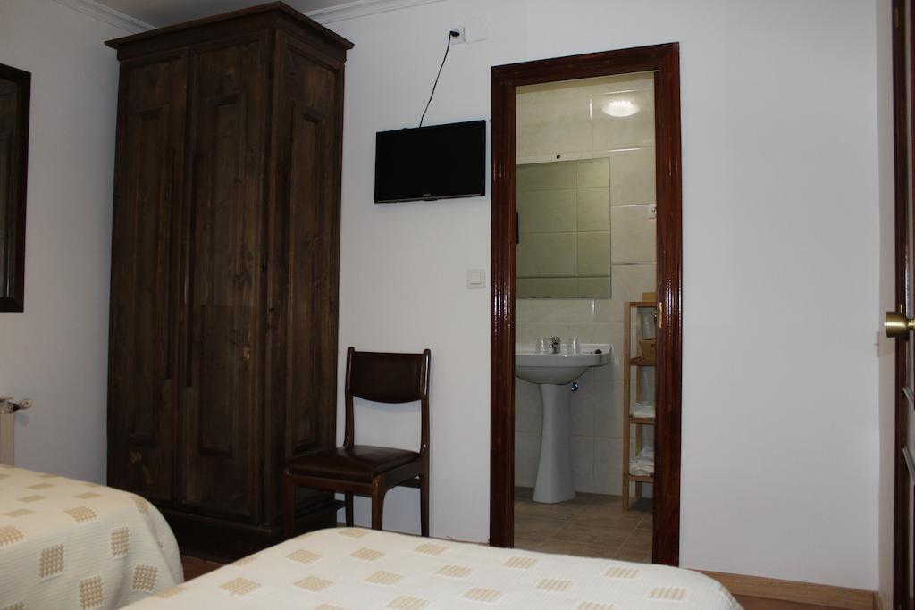 Hostal Monte Rio Hotel Trescares Phòng bức ảnh
