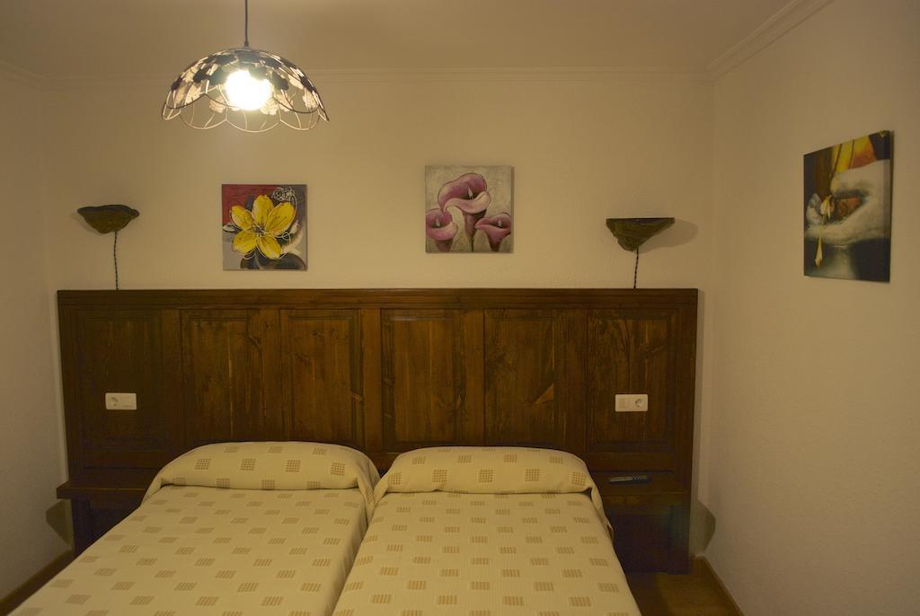 Hostal Monte Rio Hotel Trescares Phòng bức ảnh